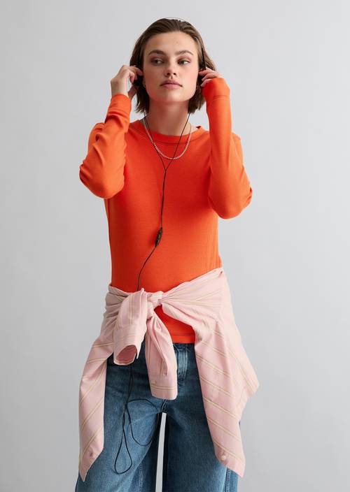 Longsleeve slim Vivid Orange in front view