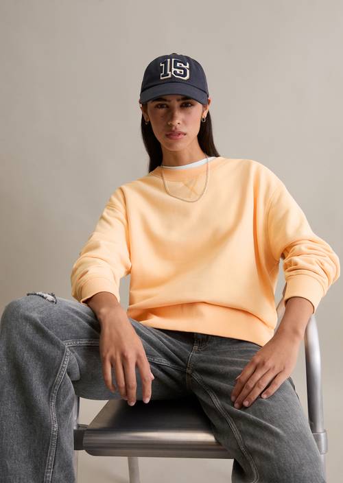 Felpa rilassata Bleached Apricot in vista frontale