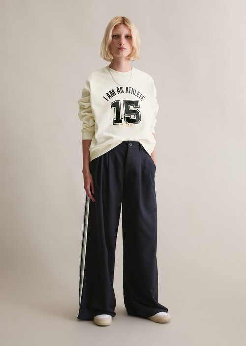 College-style relaxed sweatshirt — Silky White