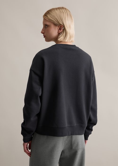 College-style relaxed sweatshirt — Blue Depths
