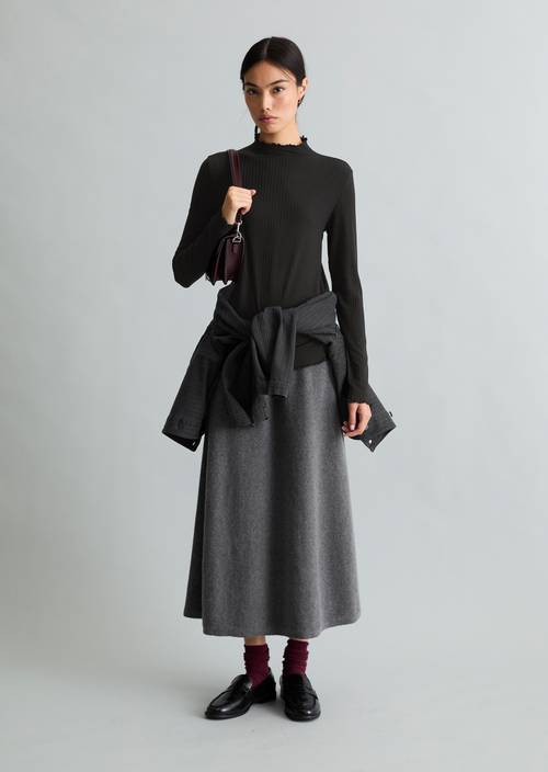 Ripp-Longsleeve slim Black in Frontalansicht