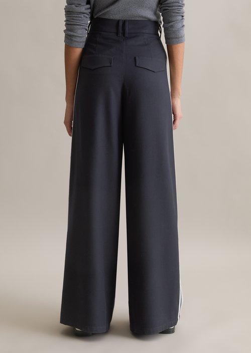 Twill pleated trousers relaxed — Blue Depths