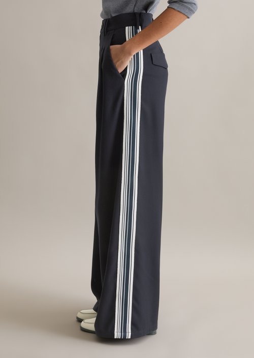 Twill pleated trousers relaxed — Blue Depths