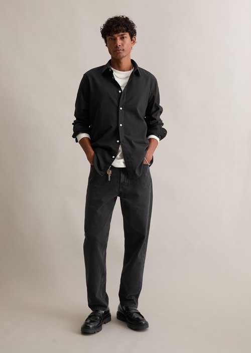 Regular shirt — Black