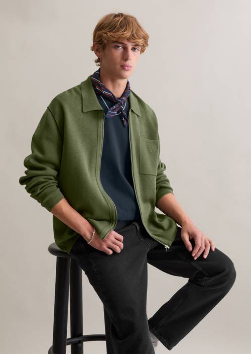 Veste en tricot loose Dark Moss en vue de face