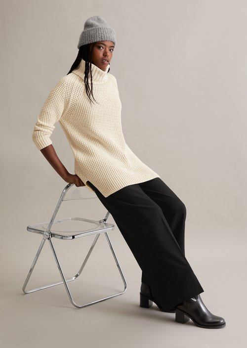 Relaxed knit sweater — White Blush