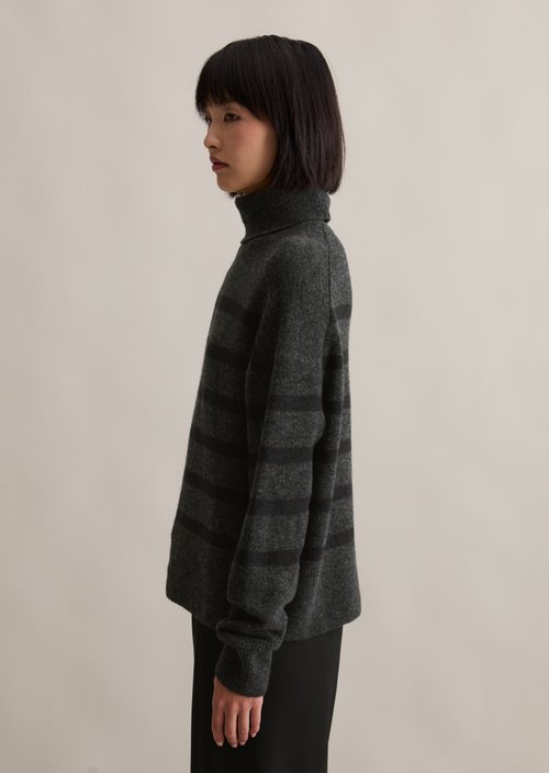 Regular turtleneck sweater — Dark Grey