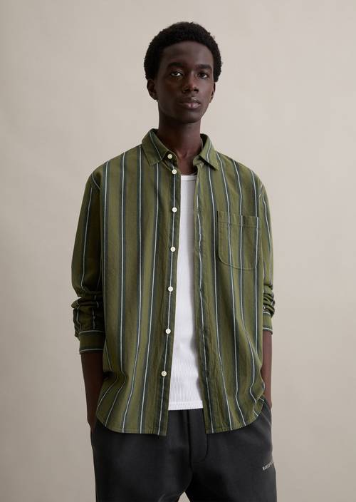 11 ideas para combinar tu camisa o top lencero: looks para todo el día, image size:850x1196