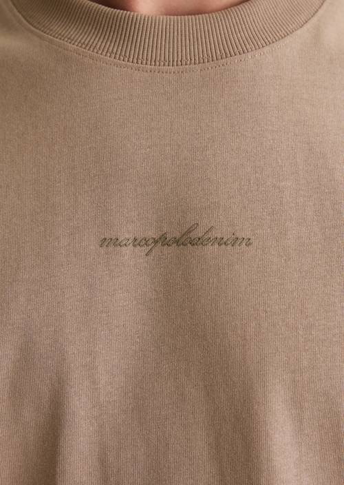 DfC T-shirt relaxed Cold Taupe in detailaanzicht