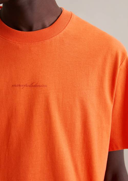 DfC T-shirt relaxed Rusty Orange in detailaanzicht