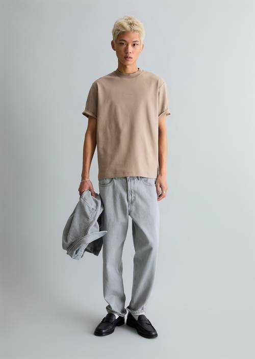 Relaxed T-shirt Cold Taupe in front view