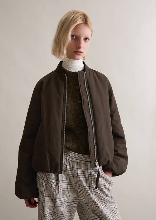 Aviator-stijl relaxed cropped blouson Black Espresso in vooraanzicht