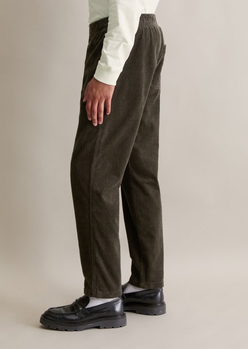 Tapered corduroy jogging pants — Cloudburst
