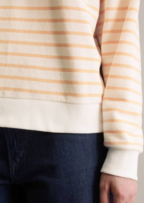 Oversize pruhovaná mikina Light Orange v detailním pohledu