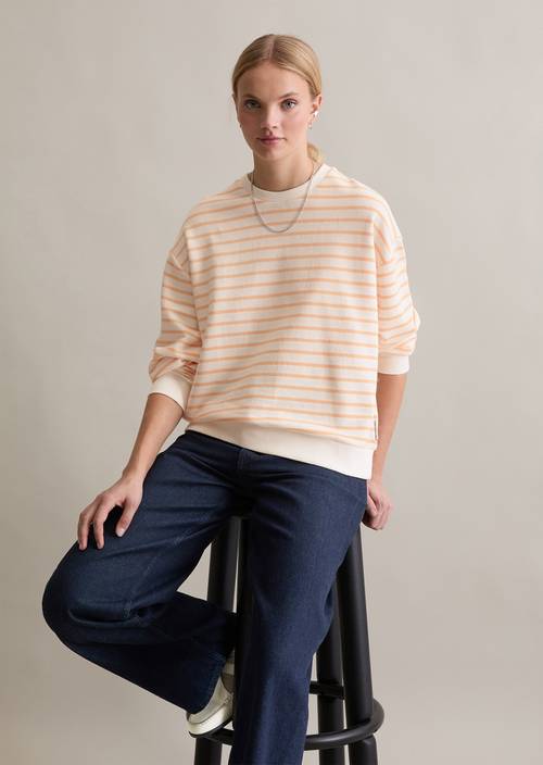 Oversize pruhovaná mikina Light Orange v předním pohledu