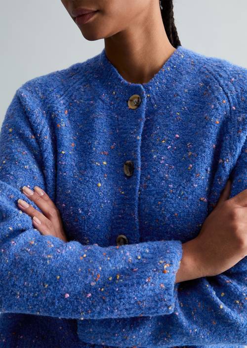 Bouclé-Cardigan relaxed Pale Cobalt in Detailansicht