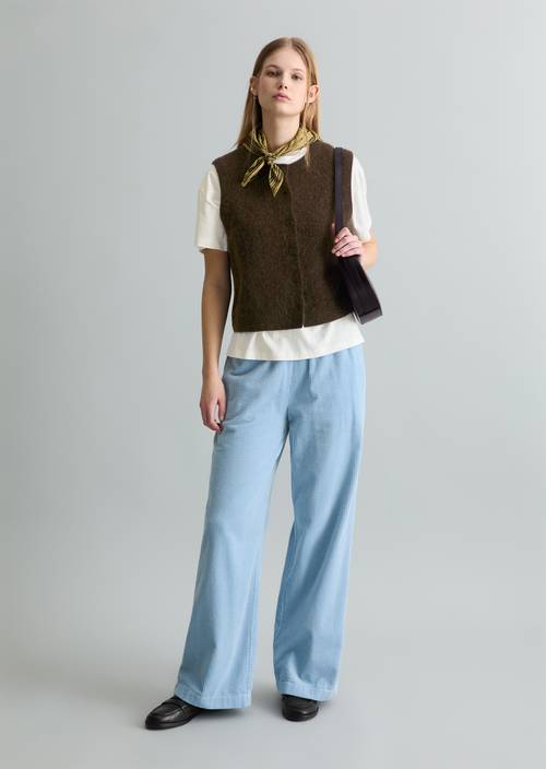 Corduroy pants wide straight leg Blue Dusk in front view