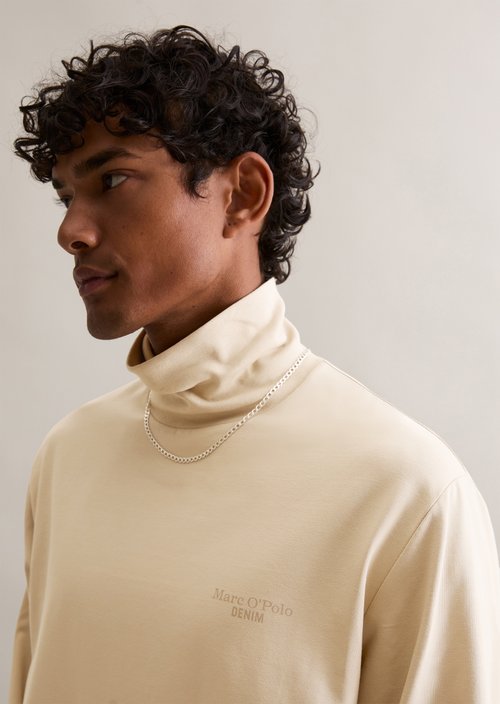 Relaxed turtleneck longsleeve — Pure Cashmere