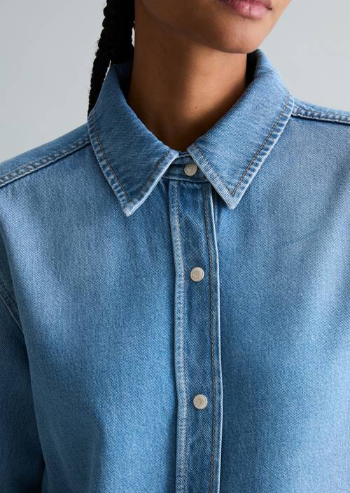 Jeansbluse oversized Light Blue in Detailansicht