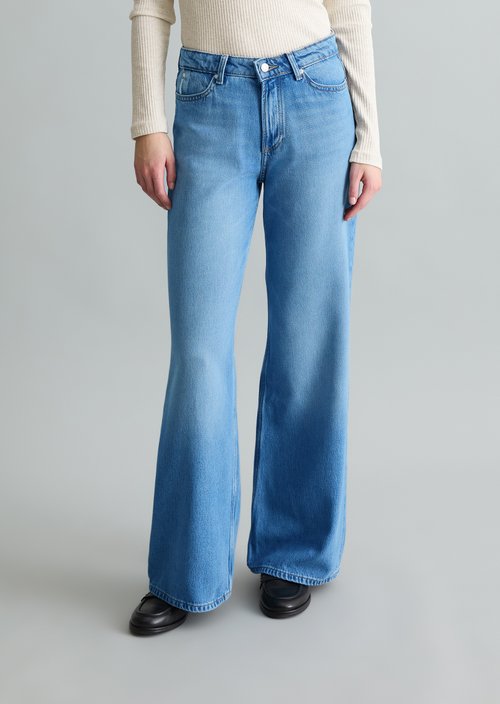 Jeans model Grethe loose flared — Light Blue