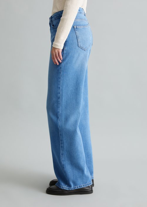Jeans model Grethe loose flared — Light Blue