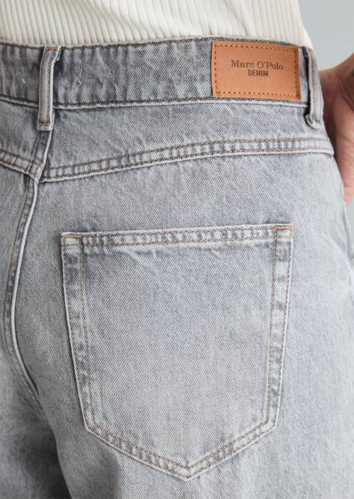 Jeans model Stine Barrel cropped Light Grey in detail view