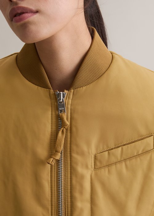 Aviator-style relaxed cropped blouson vest — Golden Ocher