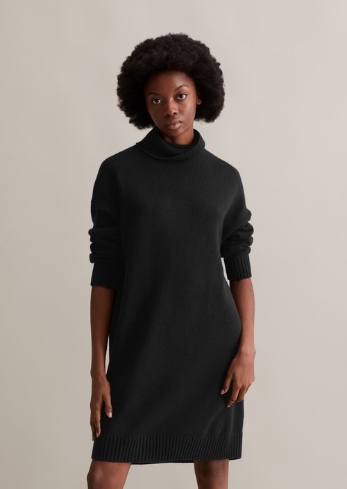 Relaxed knit dress — Black