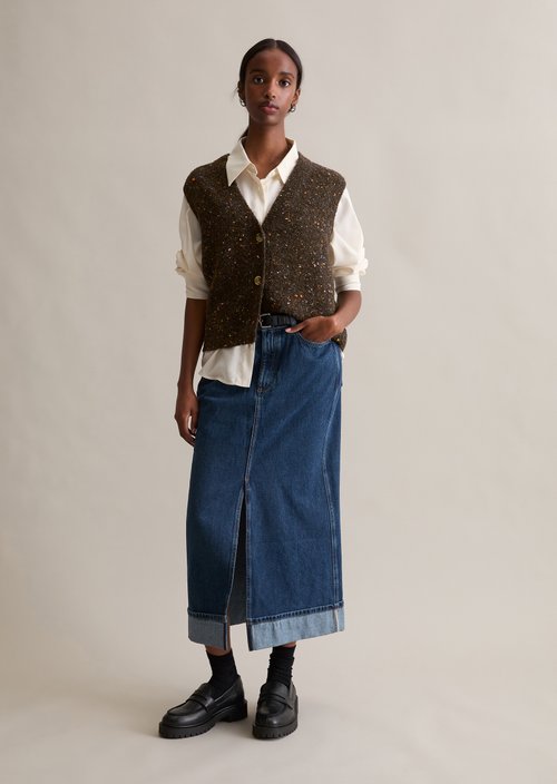 Regular sleeveless bouclé cardigan — Black Espresso