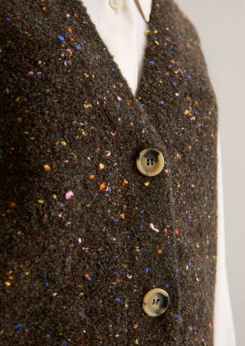 Ärmelloser Bouclé-Cardigan regular Black Espresso in Detailansicht