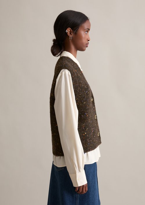 Regular sleeveless bouclé cardigan — Black Espresso