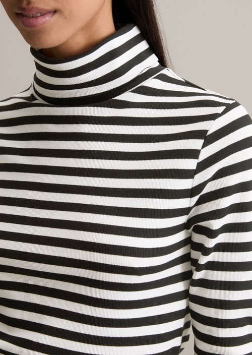 Turtleneck longsleeve slim — Black