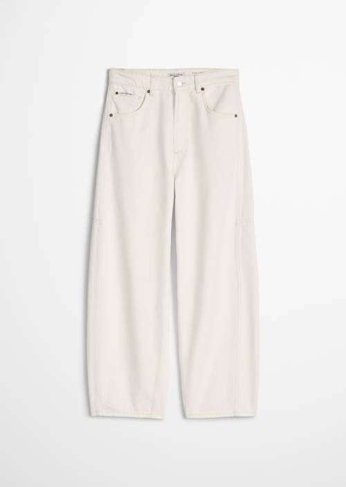 Jeans model Enni wijde boog White in vrijstaande weergave zonder model