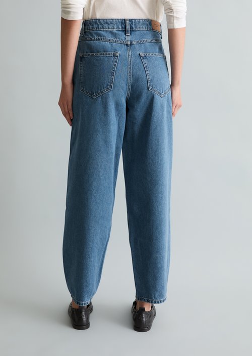 Jeans model Stine relaxed barrel cropped — Medium Blue