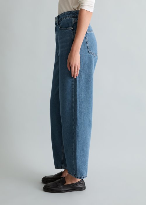 Jeans model Stine relaxed barrel cropped — Medium Blue