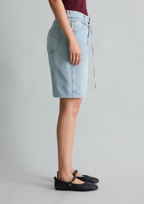 Bermuda shorts model Jonnda — Light Blue