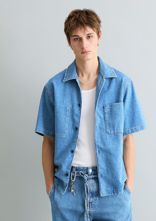 Regular short-sleeved denim shirt — Medium Blue