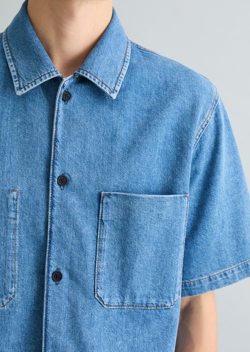 Regular short-sleeved denim shirt — Medium Blue
