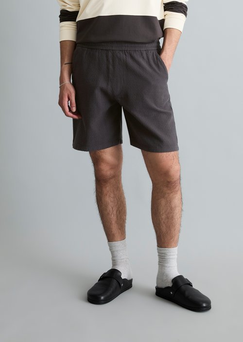 Relaxed shorts — Broken Graphite