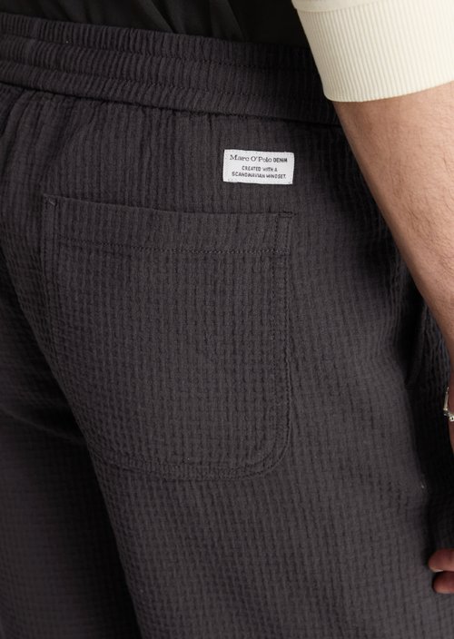 Relaxed shorts — Broken Graphite