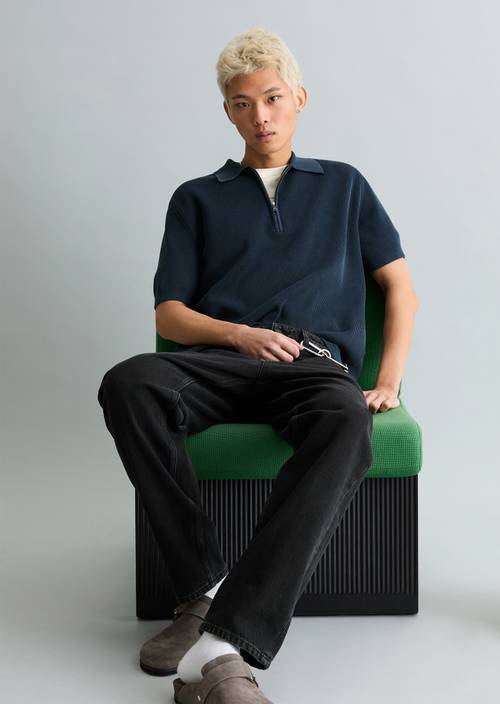 Polo de punto regular Navy Teal en vista frontal