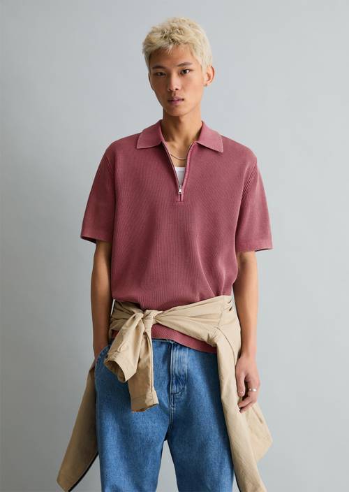 Polo de punto regular Dusty Rasberry en vista frontal