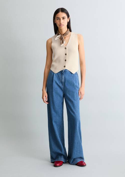 Gilet tricoté DfC regular Creamy White en vue de face