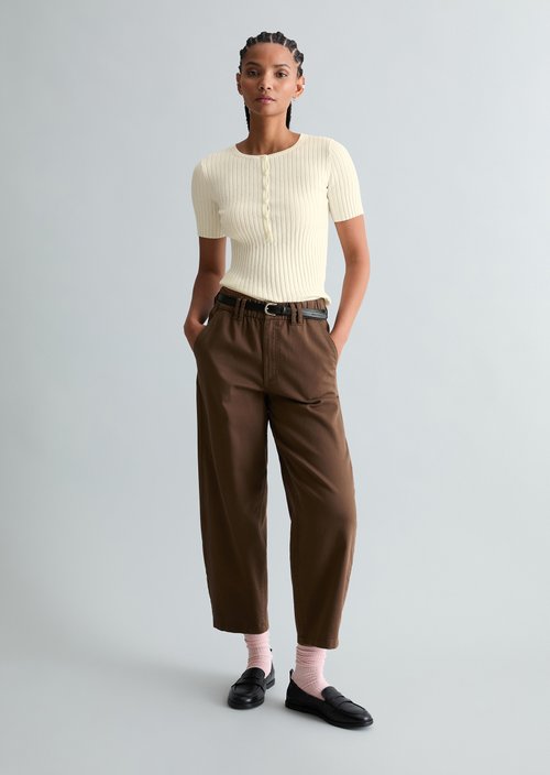 Fine knit short-sleeved pullover slim — Creamy White