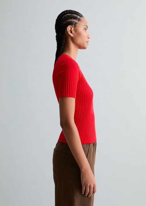 Fine knit short-sleeved pullover slim — Carmine Red