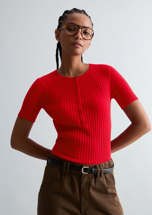 Fine knit short-sleeved pullover slim — Carmine Red