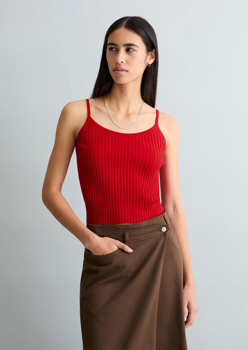 Fine knit top slim — Carmine Red