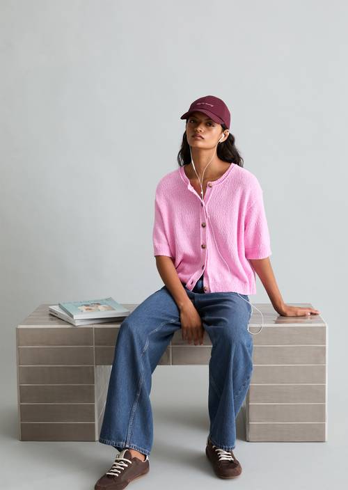 Cardigan manches courtes regular Pale Bubblegum en vue de face