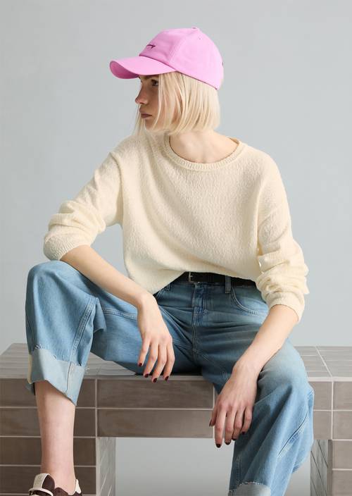 Pull-over regular Creamy White en vue de face