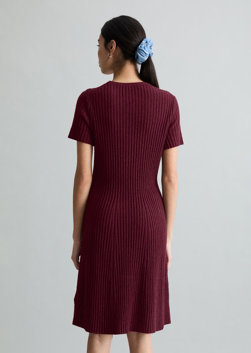 Knitted dress slim — Merlot Red
